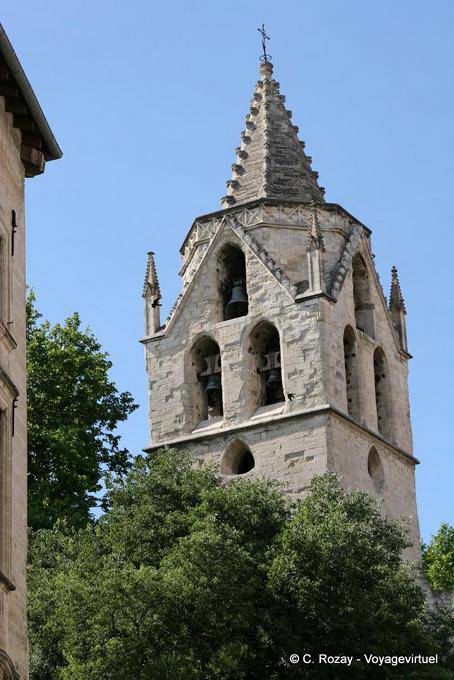 Campanile della chiesa di Saint Didier, Avignone, Provenza, Francia