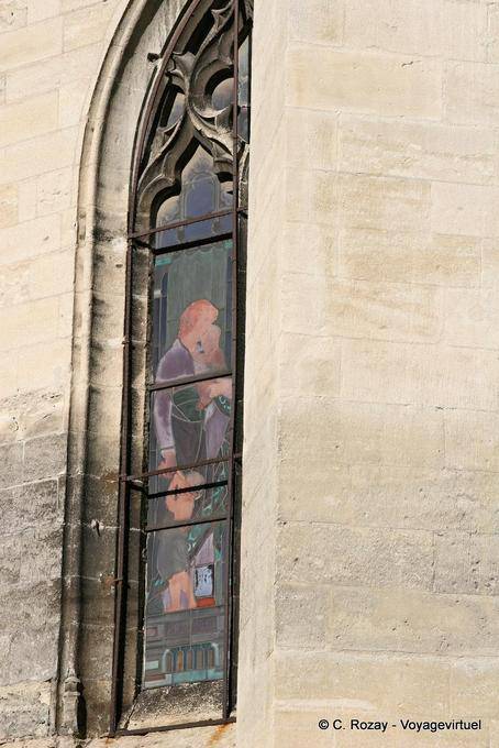 Stained visto dall'esterno, Collegiata di S. Agricola, Avignon, Provenza, Francia