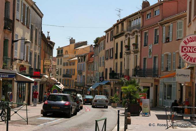 Fréjus, rue Jean Jaures, Provenza, Francia