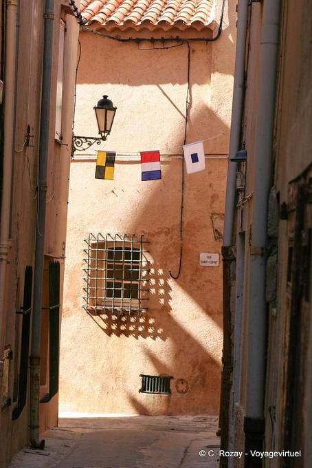 Saint-Tropez, prigioniero ombra Street Spirit, Provenza, Francia