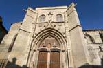 Facciata e porte della chiesa di San Agricola costruita nel XIV secolo, Avignone, Francia.