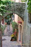 Bormes-les-Mimosas, vecchie pietre per gli appassionati di storia, Francia.