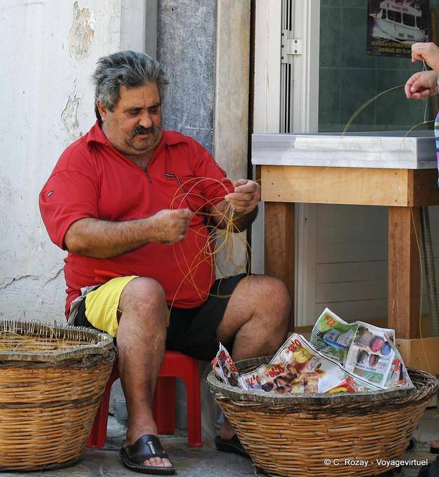 Lenza a svelare, Aghios Nikolaos - Creta, Grecia
