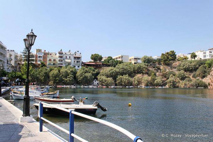 Agios Nikolaos sul lago Voulismeni o bacino Artemis - Creta, Grecia