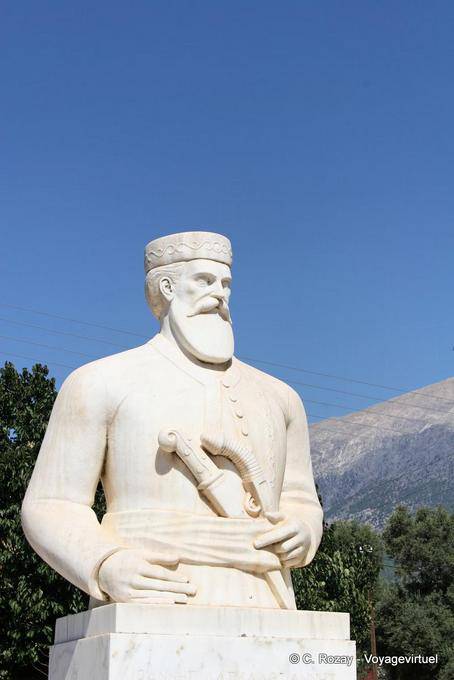 Anopolis Statua di Daskalogiannis - Creta, Grecia