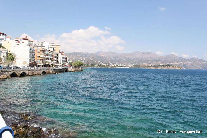 Arrivo in città, Elounda - Creta, Grecia