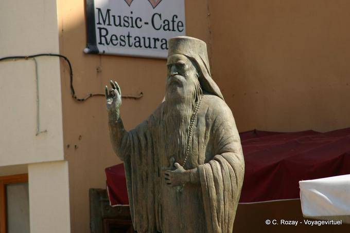 Chania Statua del Patriarca Atenagora - Creta, Grecia