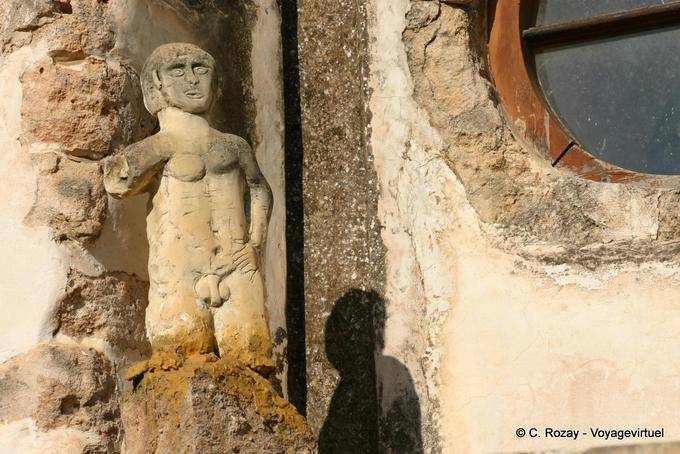Beh Scultura attrezzata, Chania - Creta, Grecia