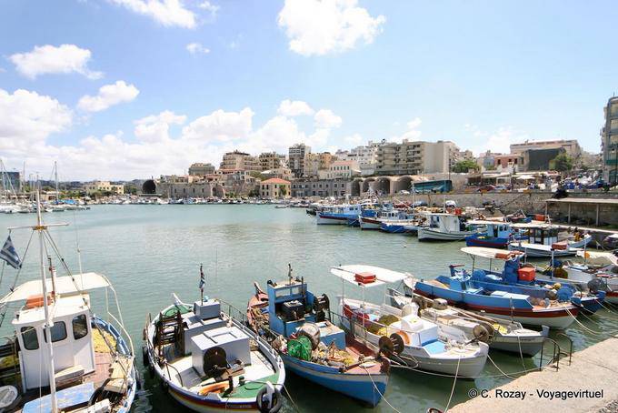 Il vecchio porto dal Leof. Nearchou, Iraklio (Candia) - Creta, Grecia