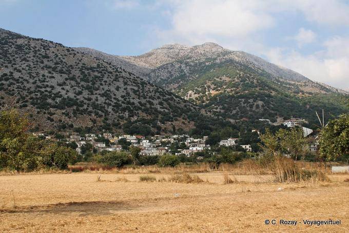 Lassithi Village shelf montagna impiccagione - Creta, Grecia
