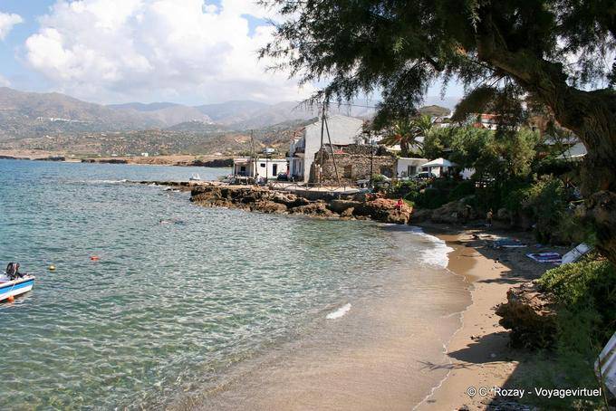 Piccola spiaggia nel villaggio di Mochlos - Creta, Grecia