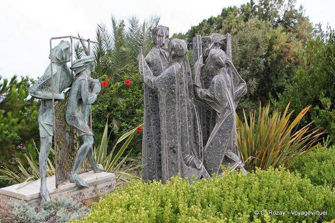 Recenti scultura di Manolis Tzobanakis, Moni Toplou - Creta, Grecia