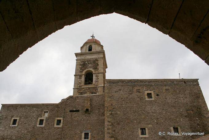 Il campanile del monastero di Moni Toplou - Creta, Grecia