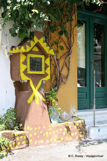 Votiva bloccato in un muro, Paleochora - Creta, Grecia
