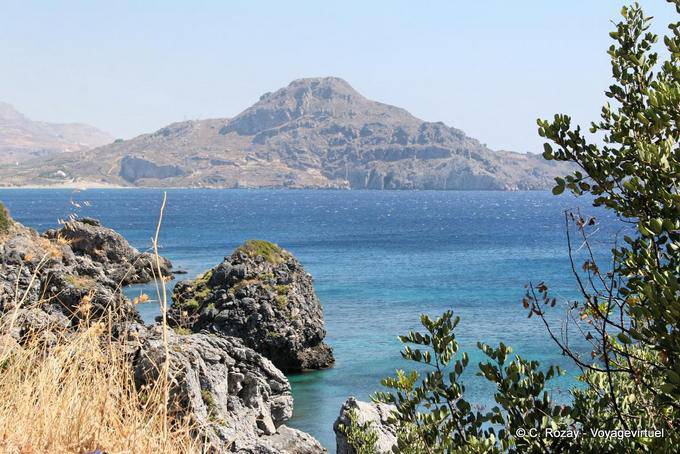 La collina sul campo dopo Myrthios Plakias - Creta, Grecia
