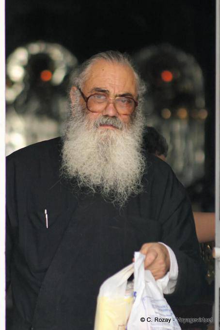 Papa cavalca, Rethymnon - Creta, Grecia