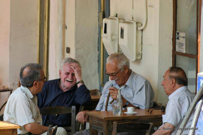 Bit Spili di divertimento a kafeneion - Creta, Grecia