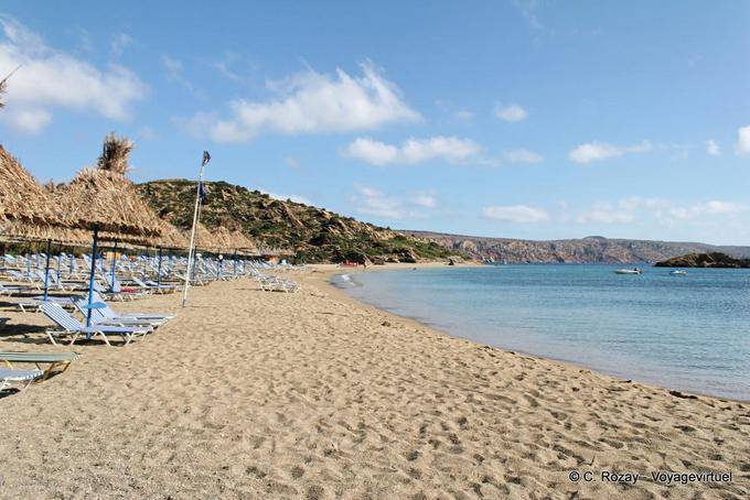 Rilassatevi e ombrelloni sulla spiaggia di Vai - Creta, Grecia