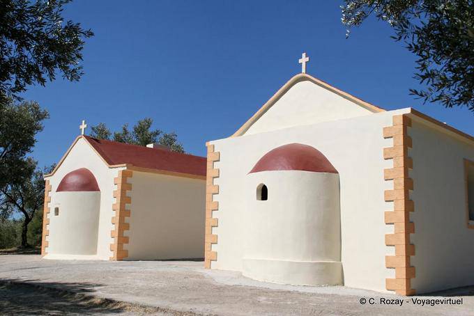 Cappelle gemelle sulla strada tra e Vori Zaros - Creta, Grecia