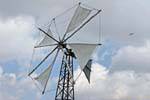 Wind turbine caratteristica Lassithi plateau, Creta.