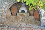 Forno e anfore Tzermiado, Lassithi, Creta.