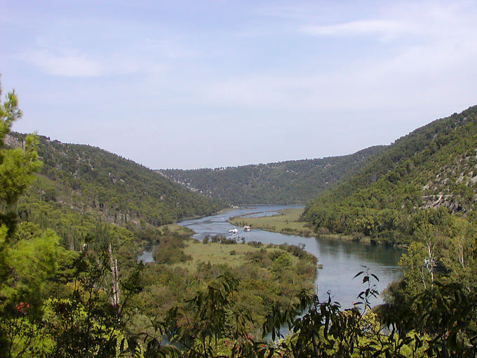 Barche turistiche sul fiume Krka National Park, Croazia