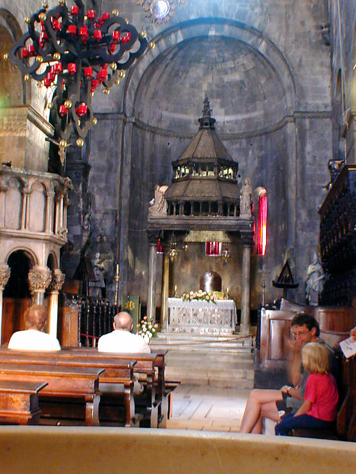 Altare della Cattedrale di Saint Laurent Trogir, Croazia