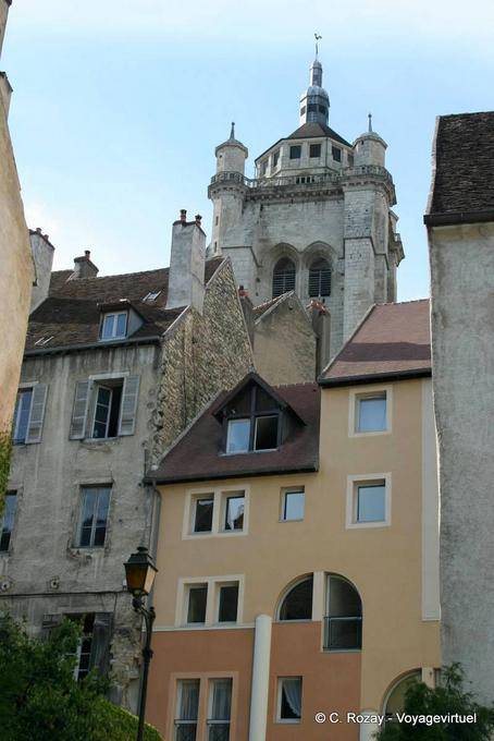 Cupola del campanile della Basilica dalla Granvelle strada Dole - Francia