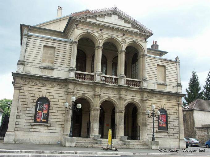 Il teatro, costruito 1840-1844 Dole - Francia
