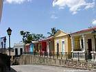 Case colorate, la Cuesta HOSTO, Santo Domingo, Rep. Dominicana.