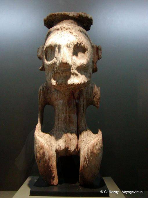 Cemi di Cohoba (ceramica Madera Guayacan), Museo Archeologico Altos de Chavon, Rep. Dominicana