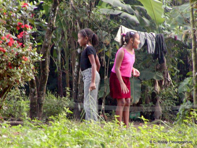 Girls gioco, saltare la corda, Rep. Dominicana