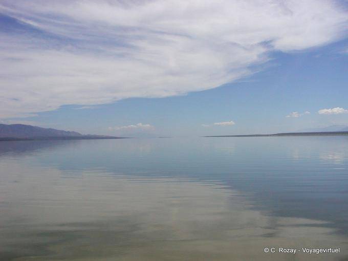 Riflessioni di nubi Lago Enriquillo, Rep. Dominicana