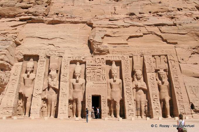 Declino in pilone Nefertari Temple, Abu Simbel - Egitto