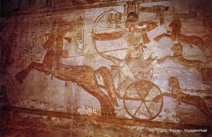Ramses II sulle sue frecce tiro carro, bassorilievo, battaglia Kadesh, Abu Simbel - Egitto