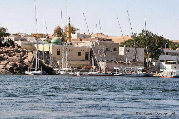 Piccola moschea di un villaggio nubiano su Elephantine Island, Assuan - Egitto