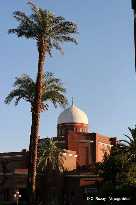 Dome su una parte della Old Cataract Hotel, Aswan - Egitto