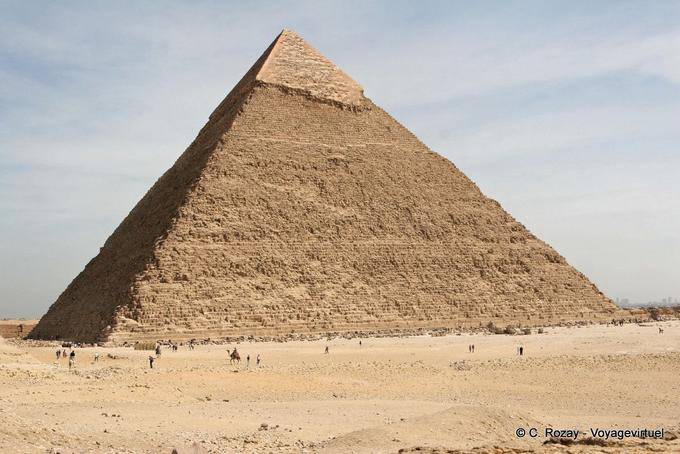Piramide di Chefren: i volti sono orientate nei quattro punti cardinali - Egitto