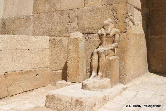 Statua di Horus sfigurato Giza Necropolis - Egitto