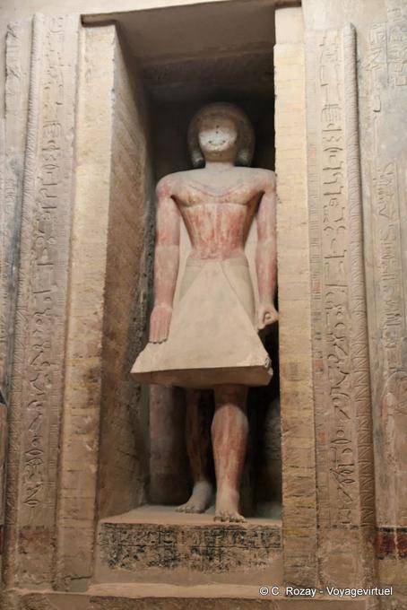 Statua del maestro in una nicchia, Mastaba di Mereruka, Saqqara - Egitto