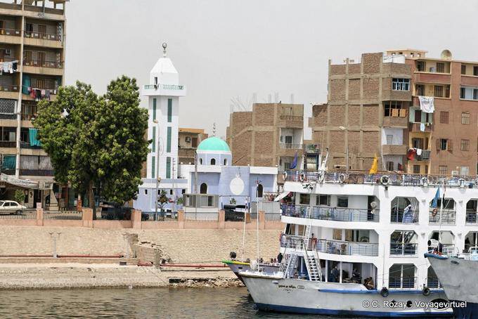Moschea Dipinta di raggiungere il paese di Edfu - Egitto