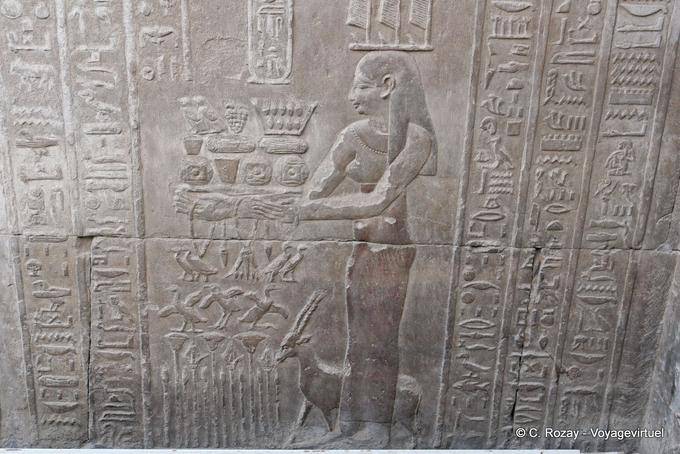Collane carrier Relief e antilopi, Kom Ombo Tempio - Egitto