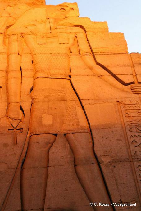 Sollievo incasso di Haréoris (Horus il Vecchio), il Tempio di Kom Ombo - Egitto