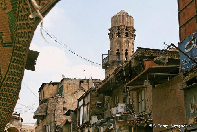 Cairo, Khan el Khalili, minareto alto - Egitto