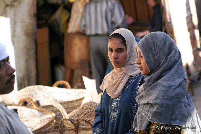 Donne del mercato Sails, Luxor - Egitto