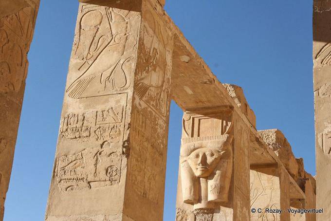 Colonnato Piazza della cappella di Hathor, Tempio di Hatshepsut - Egitto