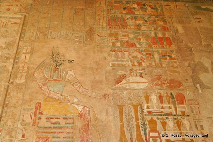 Anubis affresco prima una tabella di offerte, Tempio di Hatshepsut - Egitto