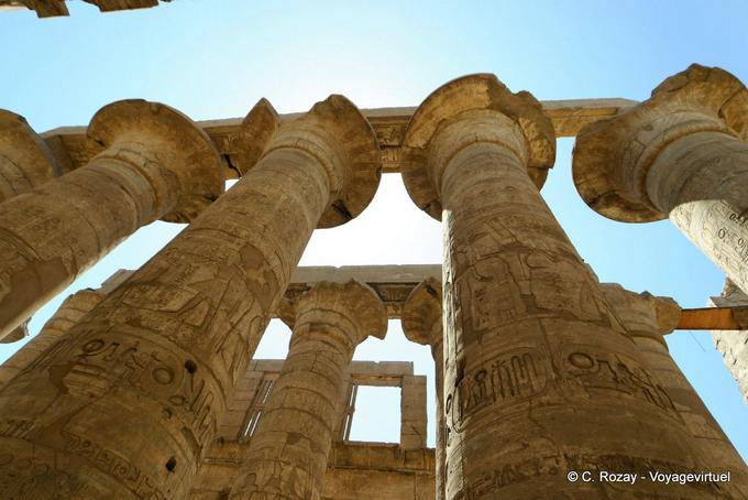 Capitali del maestoso Ipostilo, Tempio di Amon, Karnak - Egitto
