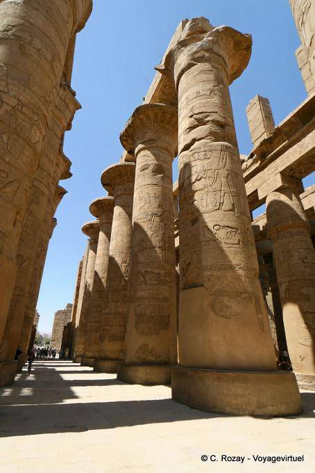 Colonnato della grande sala a pilastri del tempio di Amon, Karnak - Egitto