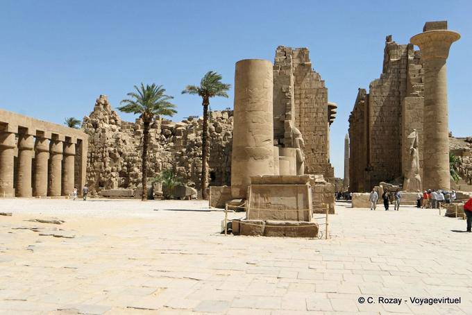Grande corte etiope o corte del tempio di Karnak - Egitto